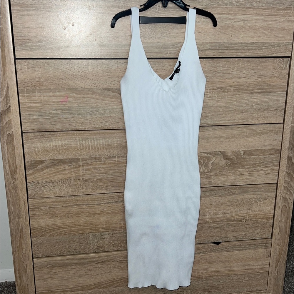 New Look White Ribbed V-Neck Midi Dress